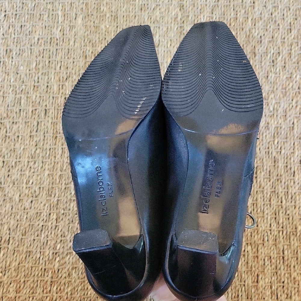Liz Claiborne Flex Black Leather Heeled Boots with Pointed Toe & Zipper Size 8 - Picture 8 of 9